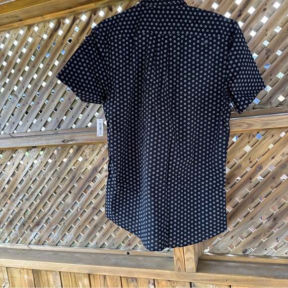 GOODTHREADS Men’s standard short sleeve button up shirt- size small- new - Picture 3 of 5